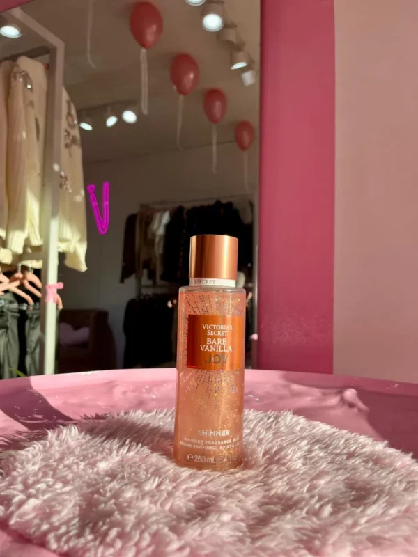 WhatsApp Image 2026-03-26 at 5.58.05 PM (2) Body Splash Bare Vanilla Joy Shimmer – Victoria’s Secret