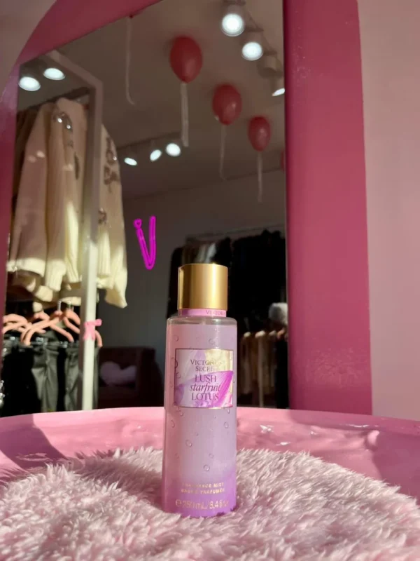 WhatsApp Image 2026-03-26 at 5.58.14 PM (2) Body Splash Lush Starfruit Lotus – Victoria’s Secret