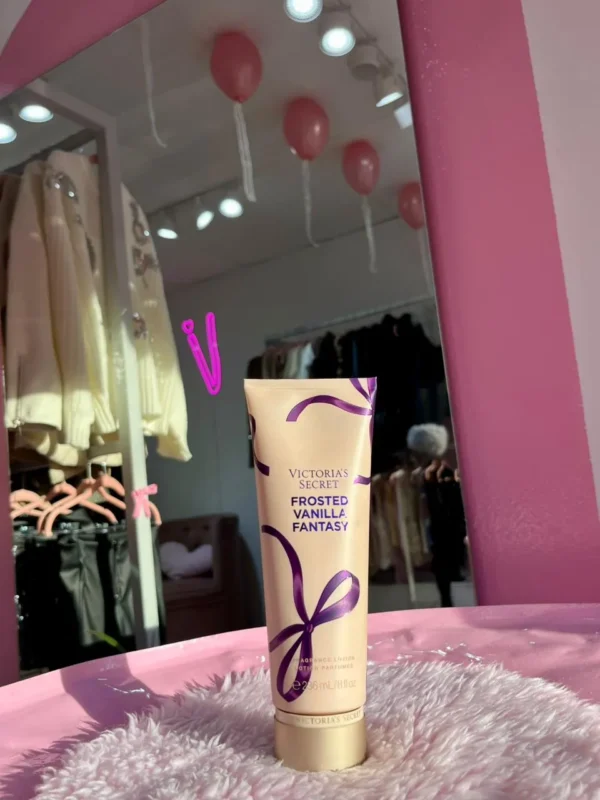 Crema Frosted Vanilla Fantasy – Victoria’s Secret