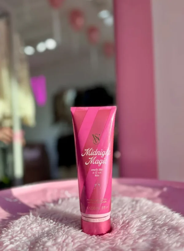 Crema Midnight Magic – Victoria’s Secret