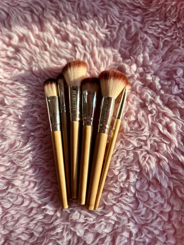 WhatsApp Image 2026-04-01 at 11.07.52 AM Kit de Brochas de Bambú