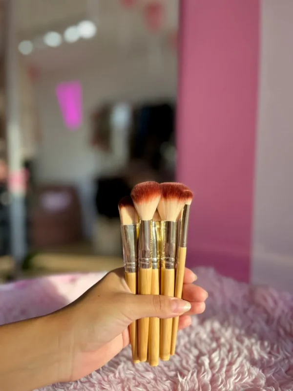 WhatsApp Image 2026-04-01 at 11.07.53 AM Kit de Brochas de Bambú