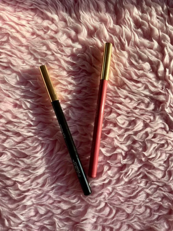 WhatsApp Image 2026-04-01 at 11.07.54 AM Kit Delineador de Ojos + Labios – La Belle