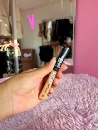 Corrector de Ojeras Fit Me 020 – Maybelline