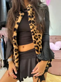 Skort de Microfibra con Frunce y Picos – Negro