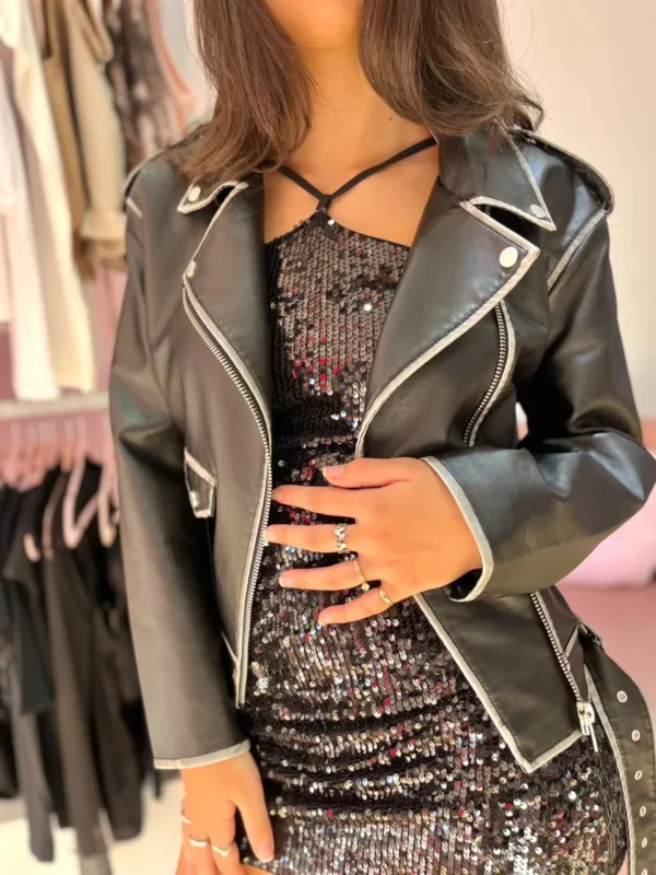 Campera de Cuero Oversize – Negro | YD