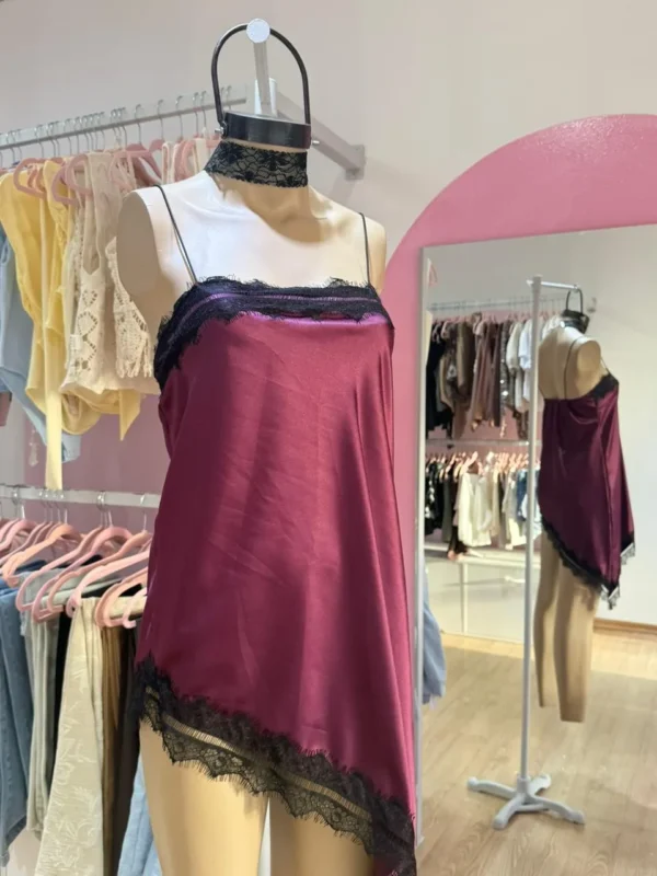 Vestido Lencero de Seda con Puntilla