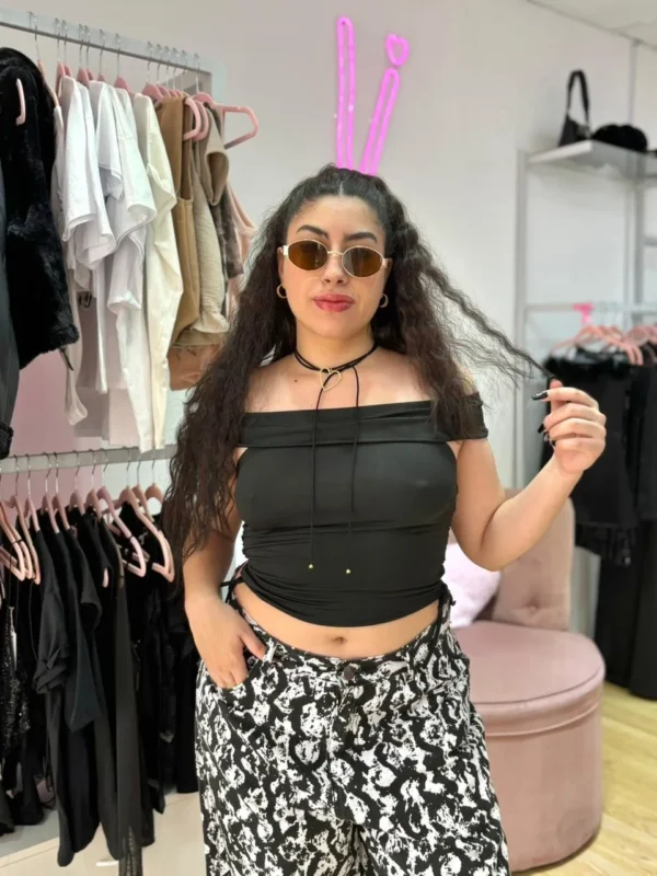 Top de Microfibra con Cuello Bote