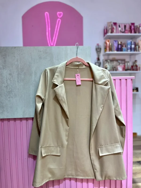 Blazer Largo Entallado – Estilo Sastrero