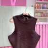 WhatsApp Image 2026-04-26 at 2.01.06 PM Blusa Musculosa de Hilo de Bremer con Cuello Alto