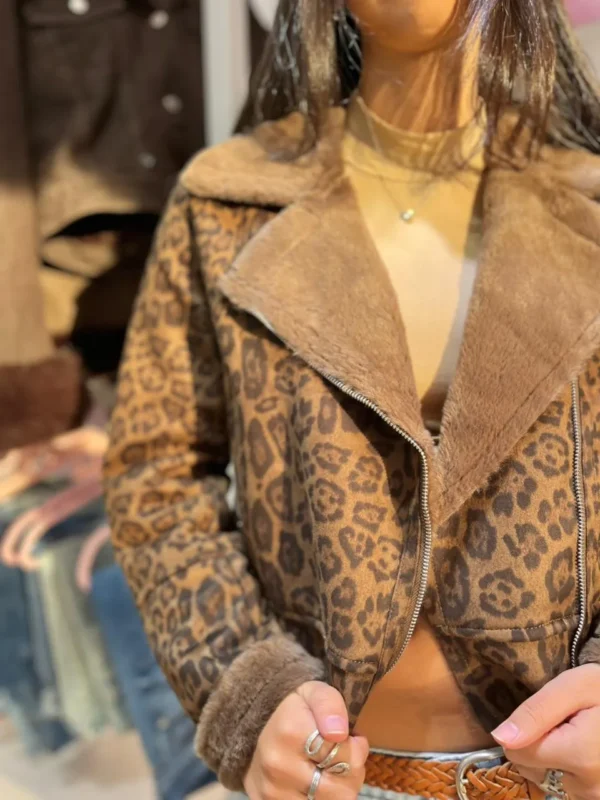 Campera Gamulán Animal Print con Interior de Pelo