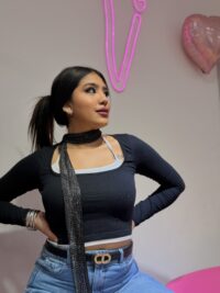Blusa estilo vintage – Negra